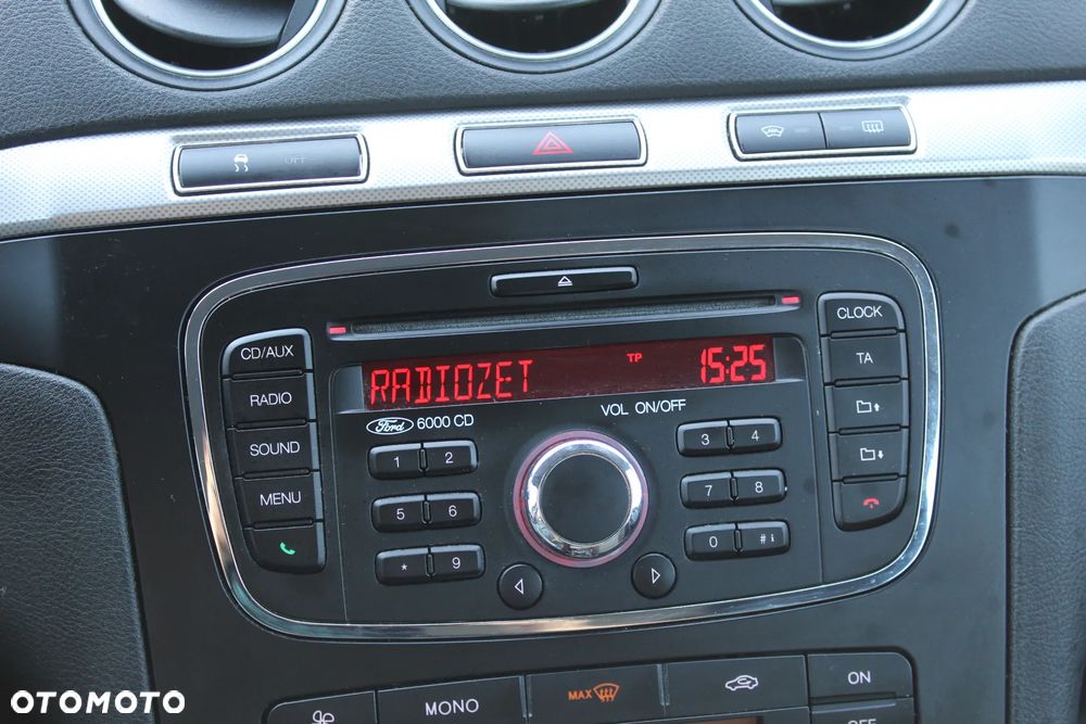 Ford Galaxy 2.0 FF Trend - 16