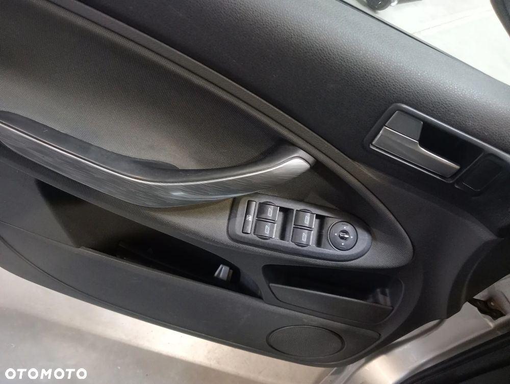 Ford C-MAX 2.0 Ghia - 11