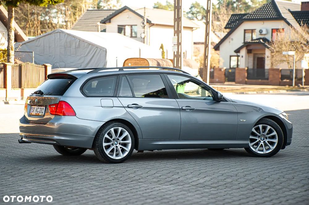 BMW Seria 3 320d - 19