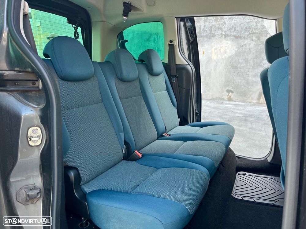 Citroën Berlingo 1.6 BlueHDi Feel - 17