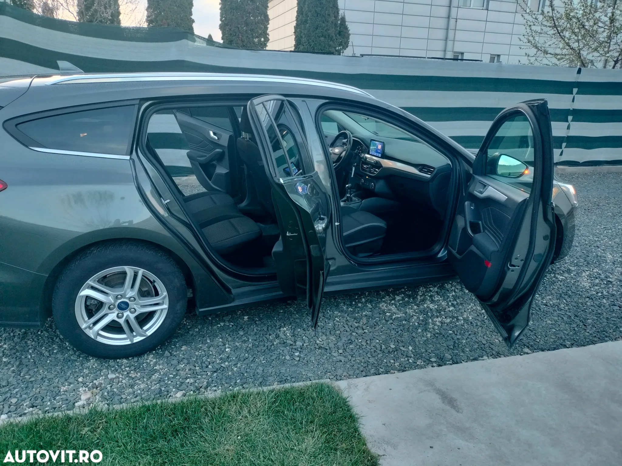 Ford Focus - 21