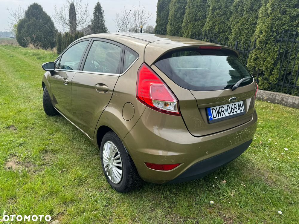 Ford Fiesta 1.25 Champions Edition - 6