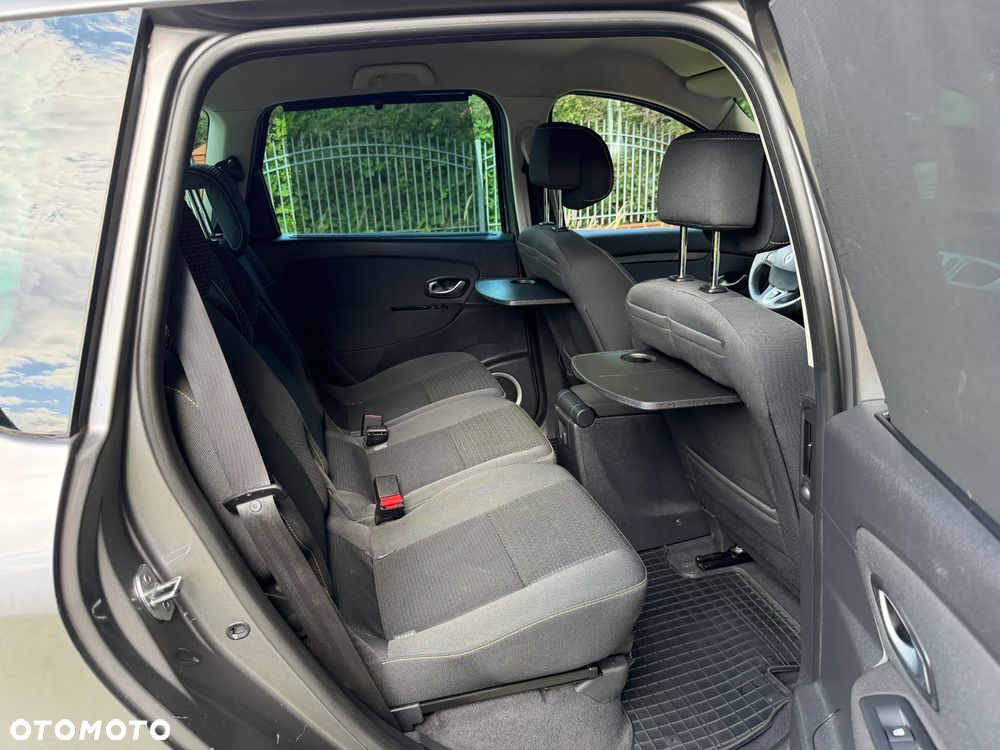 Renault Scenic 1.9 dCi Confort Privilege - 27