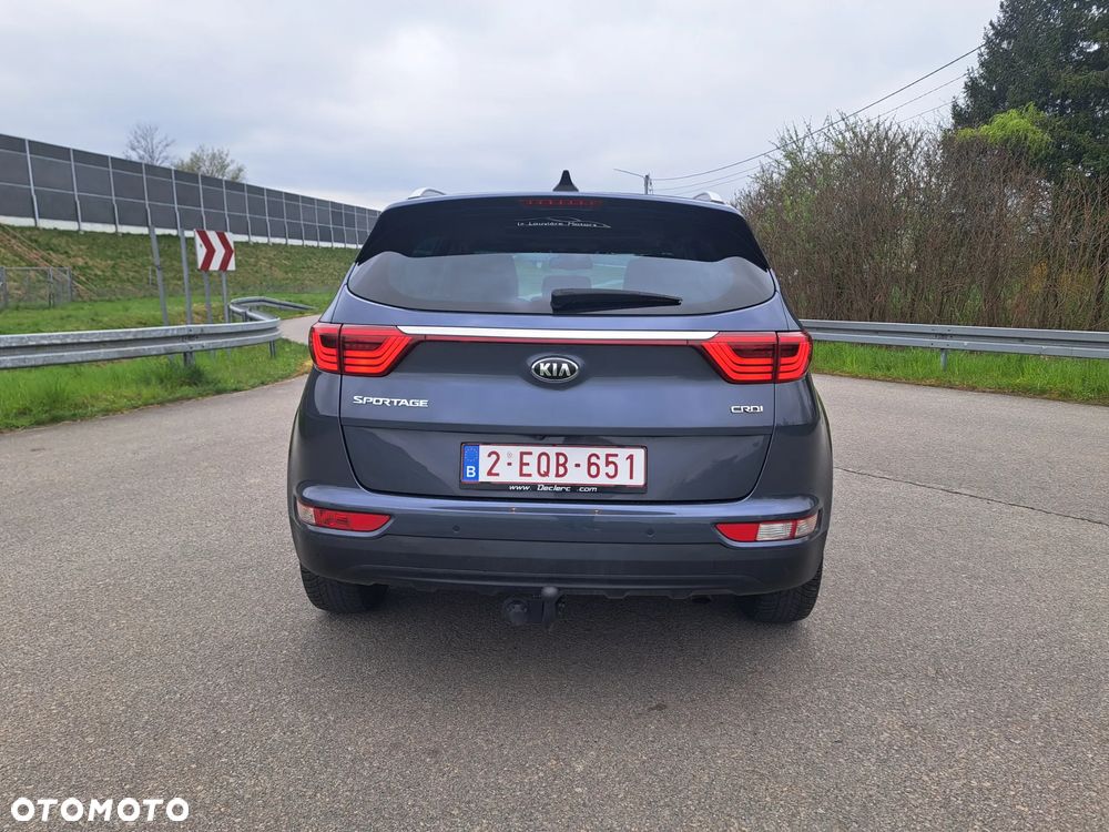 Kia Sportage 2.0 CRDI 4WD Automatik Dream-Team Edition - 31