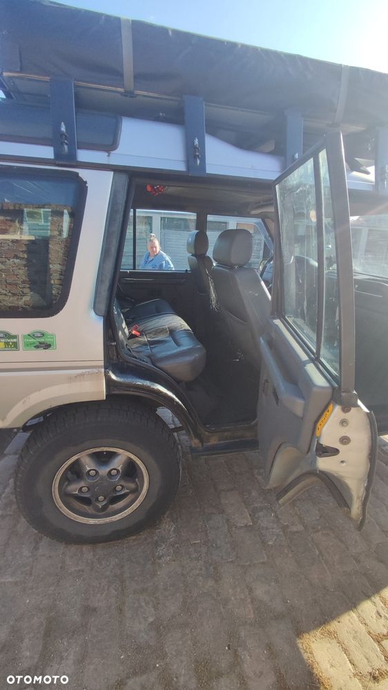 Land Rover Discovery - 4