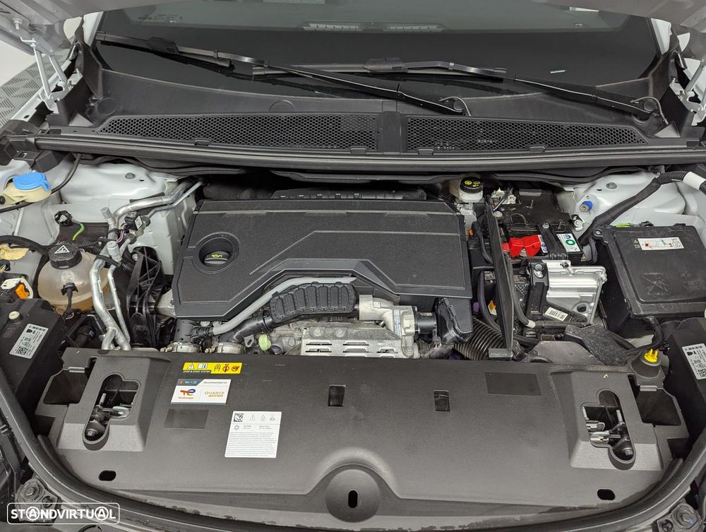 Peugeot 3008 1.2 Hybrid GT e-DCS6 - 23