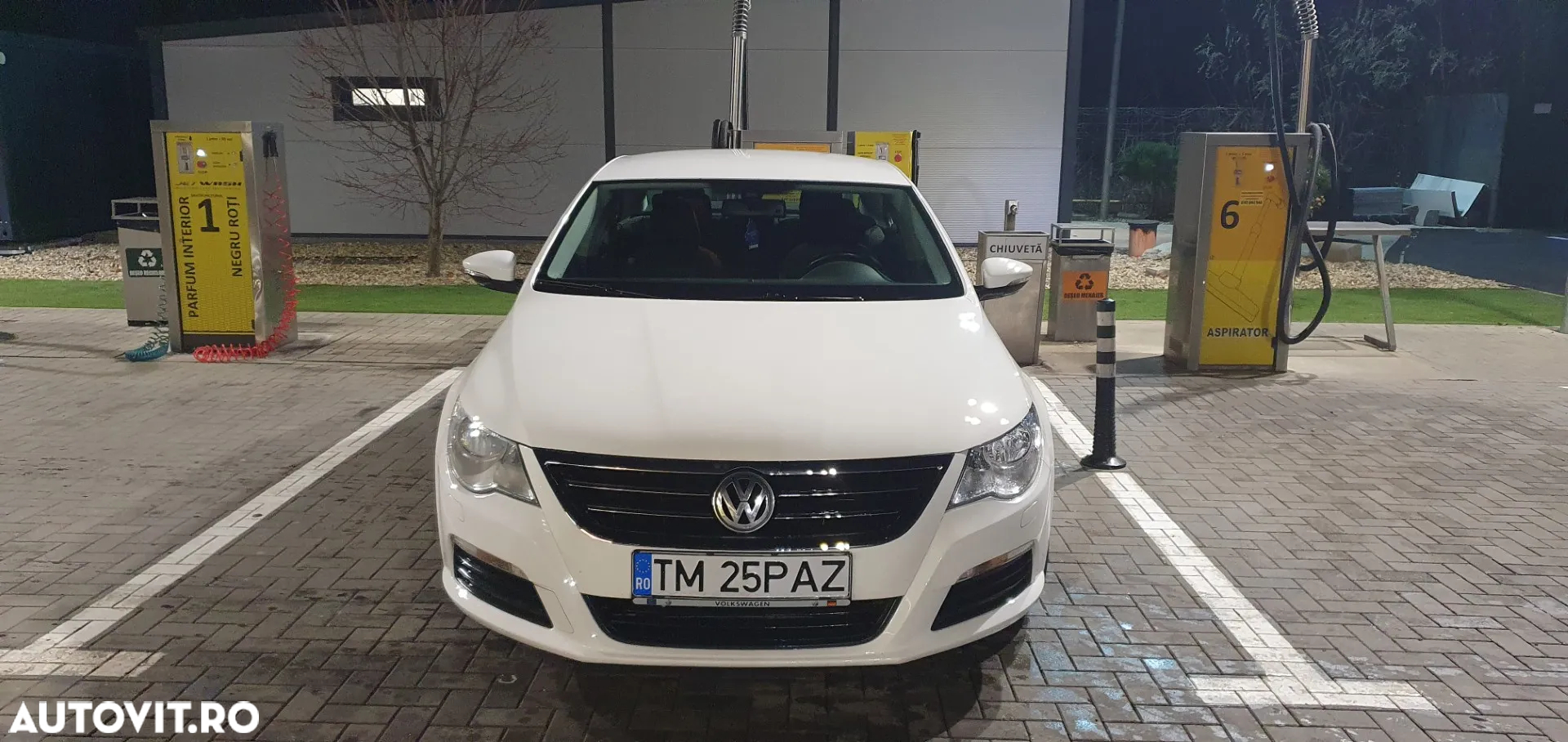 Volkswagen Passat 2.0 TDI 4Motion DSG BlueMotion Tech Exclusive - 2