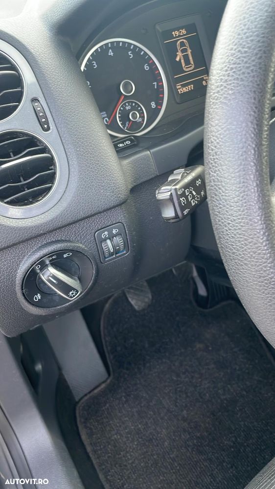 Volkswagen Tiguan - 10