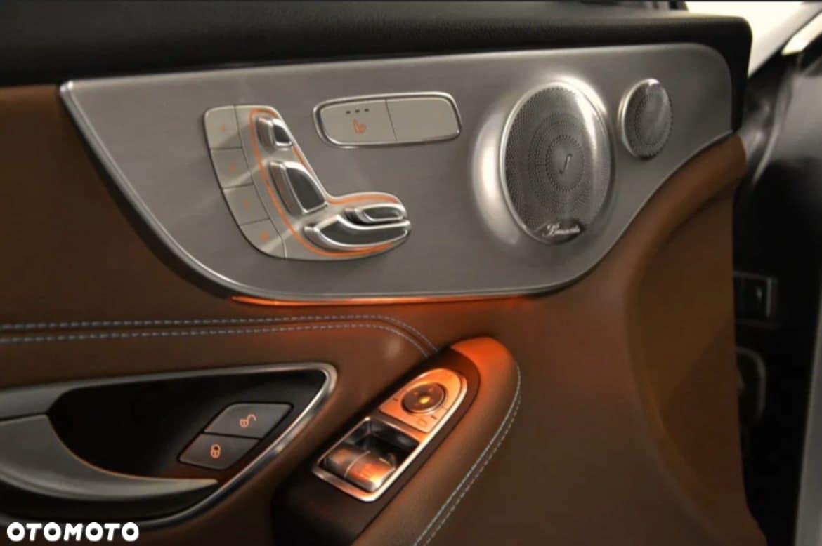 Mercedes-Benz Klasa C 300 Coupe 9G-TRONIC - 4