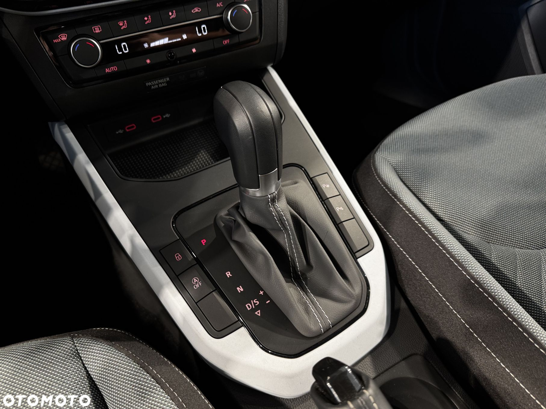 Seat Arona - 26
