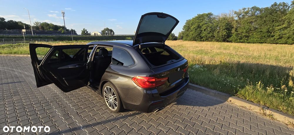 BMW Seria 5 520d xDrive M Sport Edition - 14