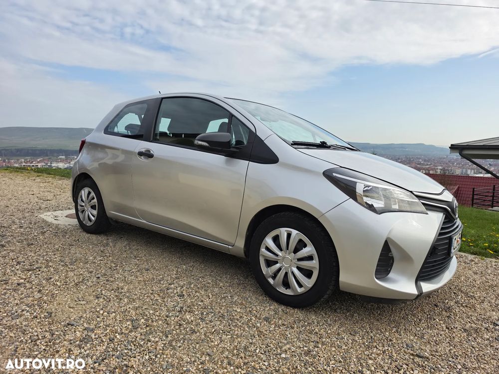 Toyota Yaris 1.0 VVT-i 3D Terra Start - 2