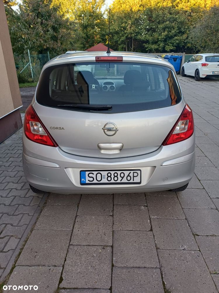 Opel Corsa 2012 photo 4