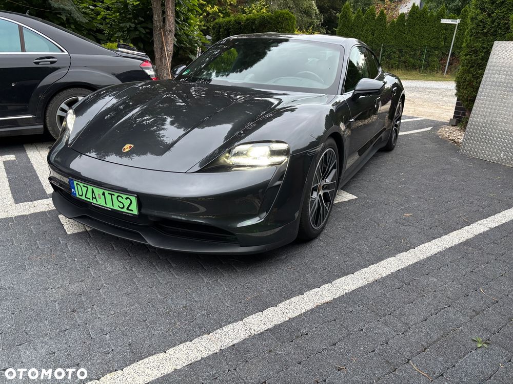 Porsche Taycan 4S - 18