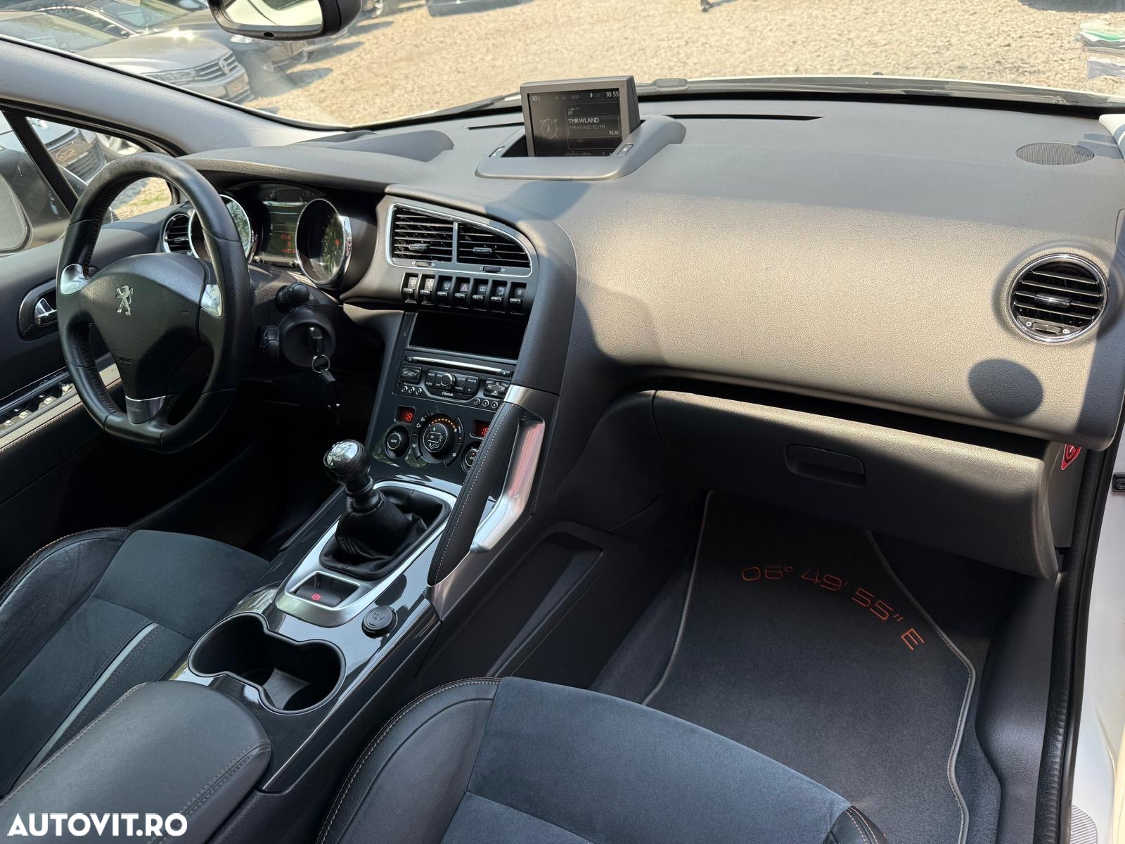 Peugeot 3008 PureTech 130 Stop & Start GPF Crossway - 27