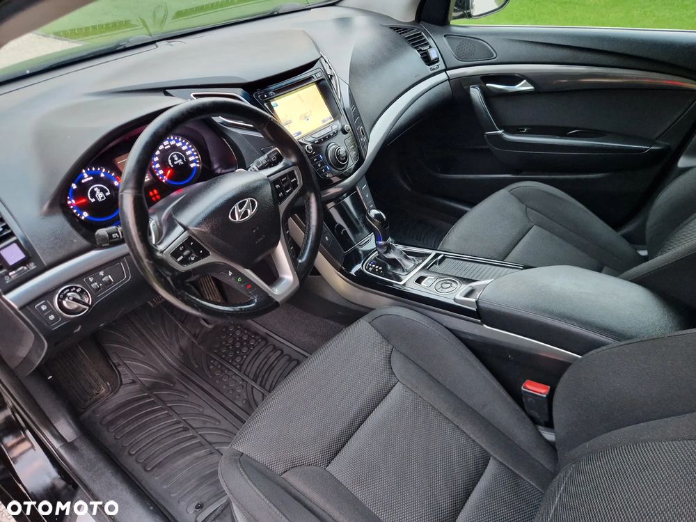 Hyundai i40 i40cw 1.7 CRDi Automatik Fifa World Cup Edition - 30