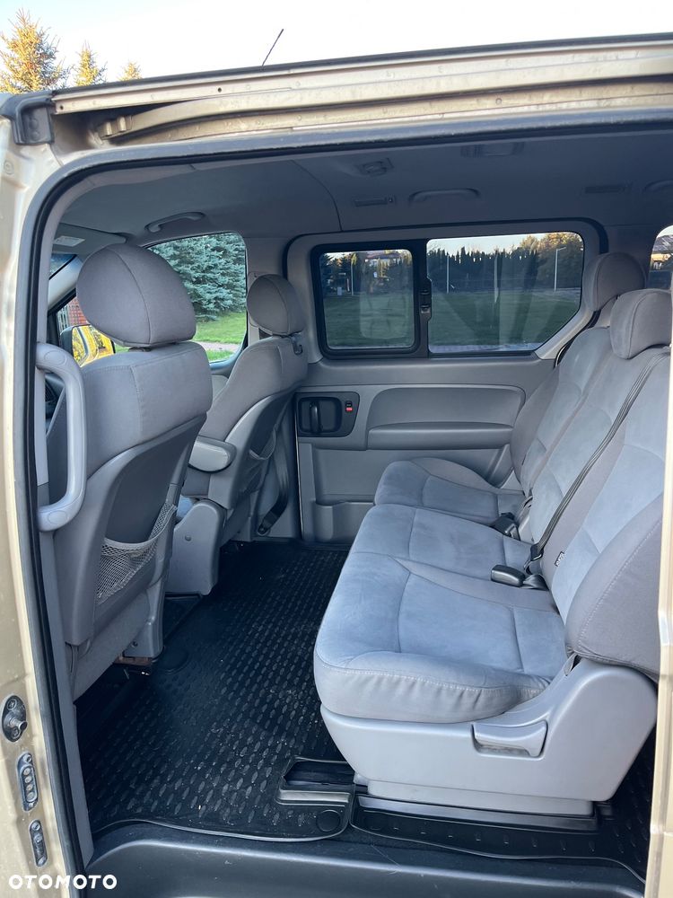 Hyundai H-1 Starex - 22