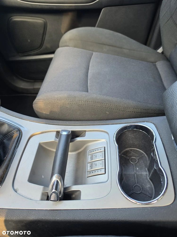 Ford S-Max - 16