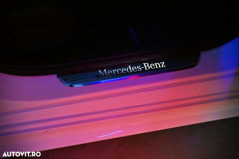 Mercedes-Benz C 300 e 4MATIC Aut. - 39