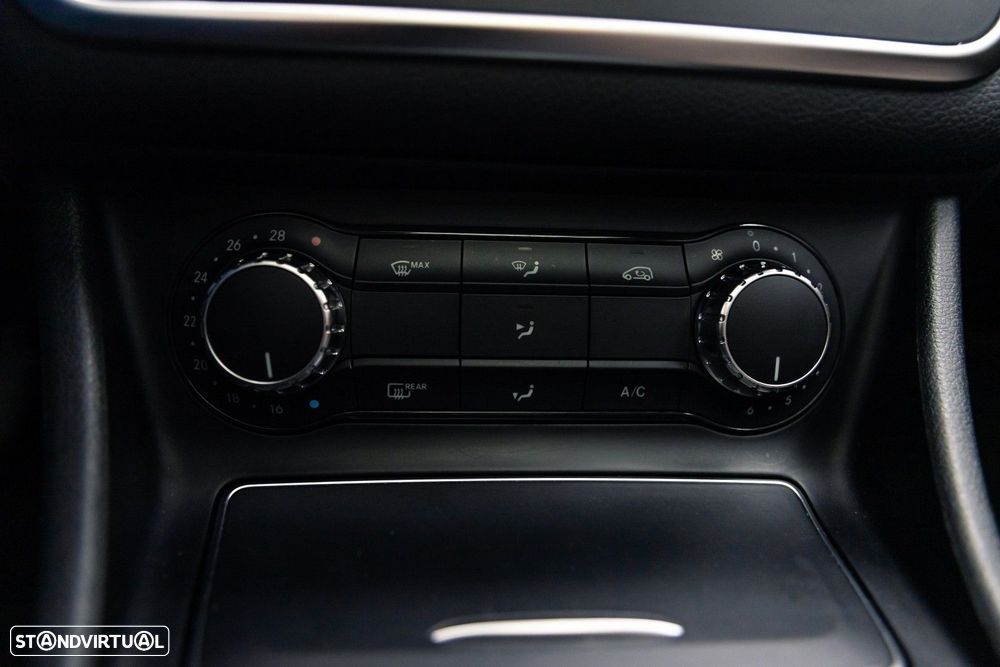 Mercedes-Benz CLA 220 d Shooting Brake Urban Aut. - 38