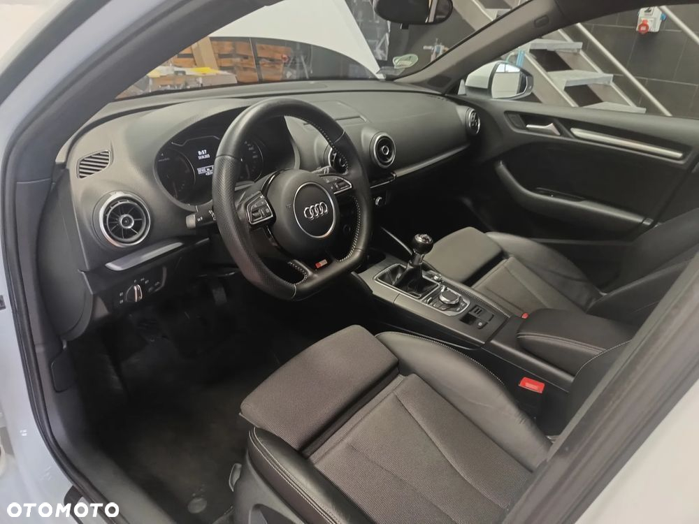 Audi A3 2.0 TDI Sportback (clean diesel) S line Sportpaket - 33