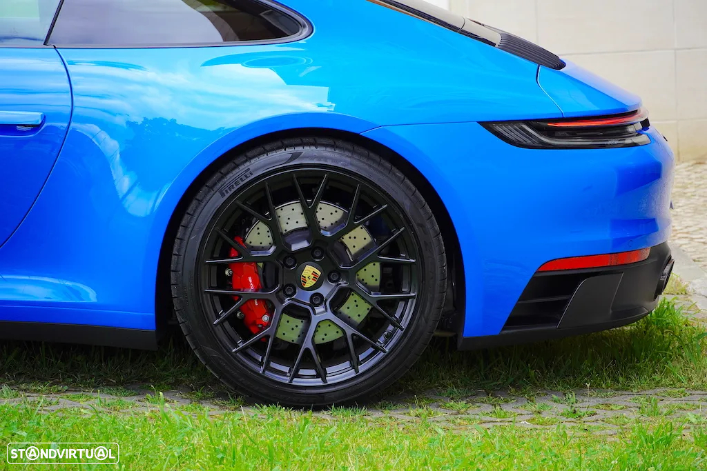 Porsche 911 (992) Carrera 4 GTS PDK - 6