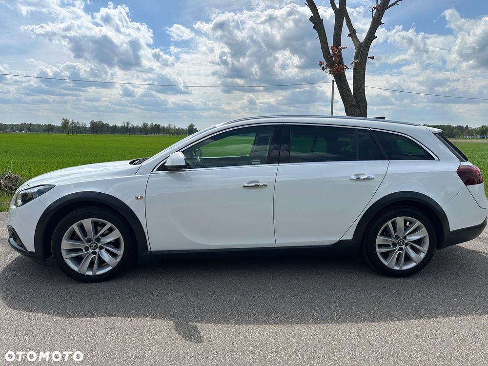 Opel Insignia 2.0 CDTI 4x4 Automatik Edition - 2