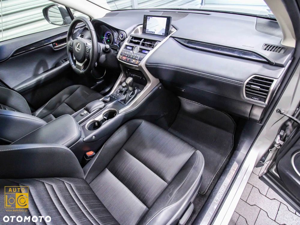 Lexus NX 300h Prestige AWD - 9