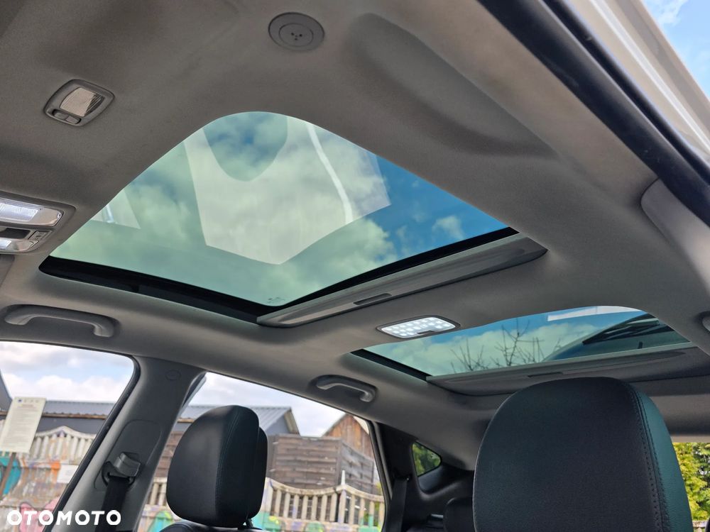 Hyundai ix35 2.0 CRDi 4WD Automatik Premium - 26