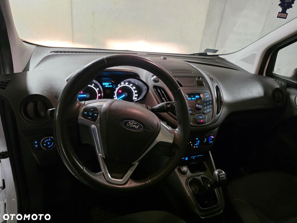 Ford Transit Courier Ambiente - 9
