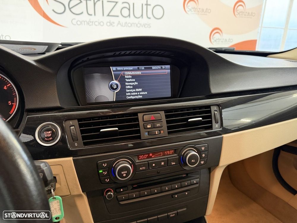 BMW 320 d Line Sport - 12