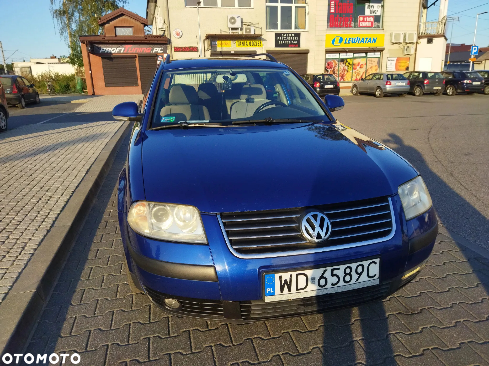 Volkswagen Passat 1.9 TDI Highline - 14