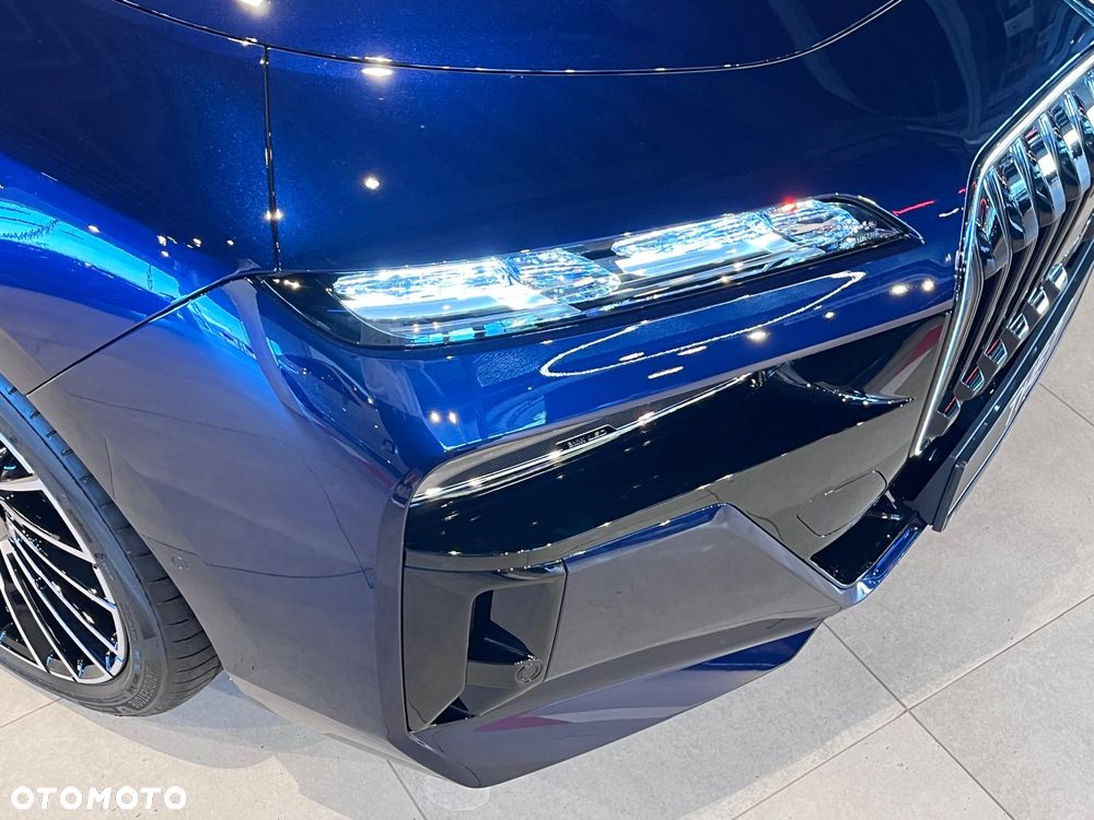 BMW Seria 7 740d xDrive mHEV sport - 33