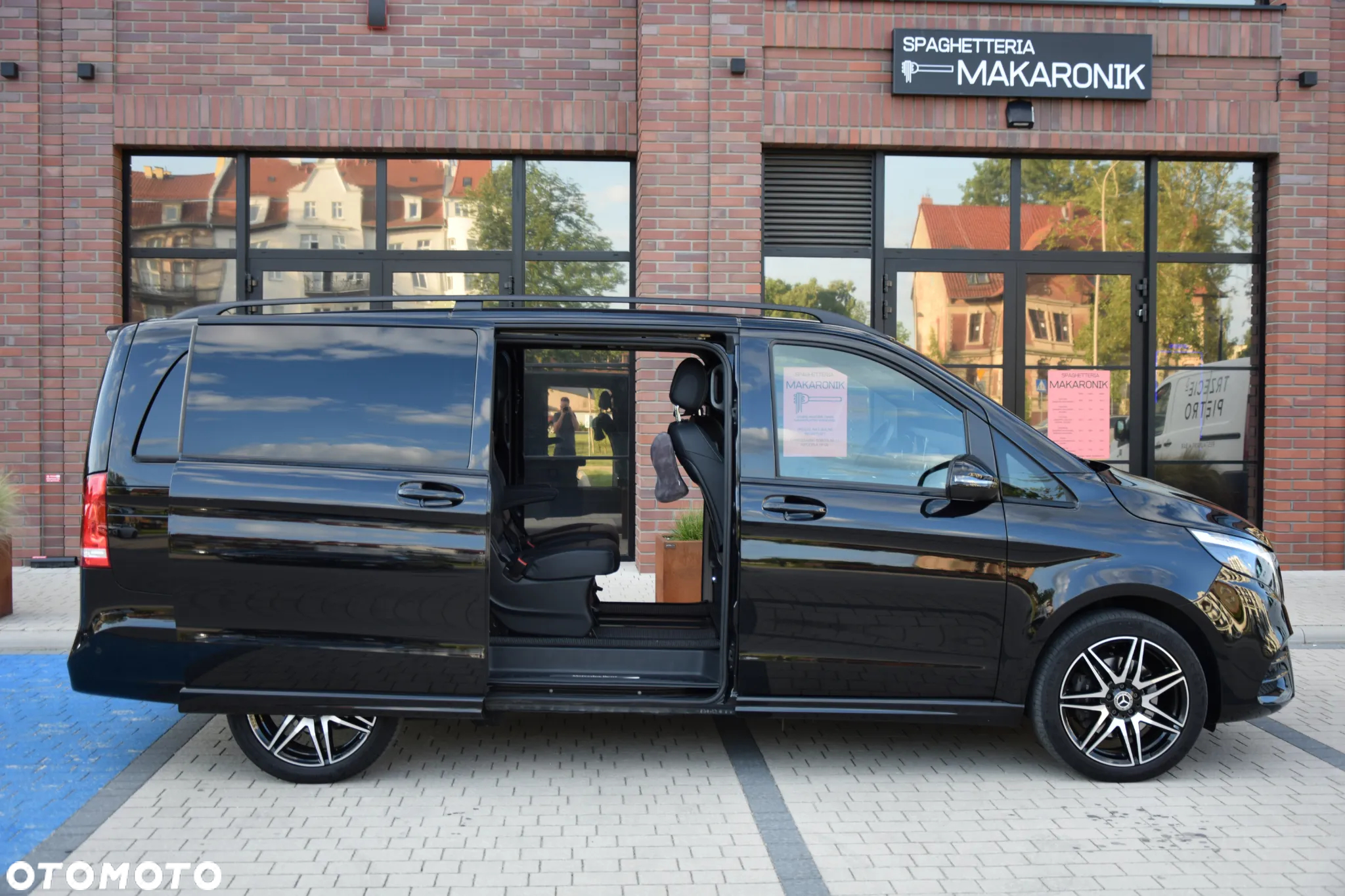 Mercedes-Benz Klasa V 300 d 4-Matic Avantgarde 9G-Tronic (d³ugi) - 11