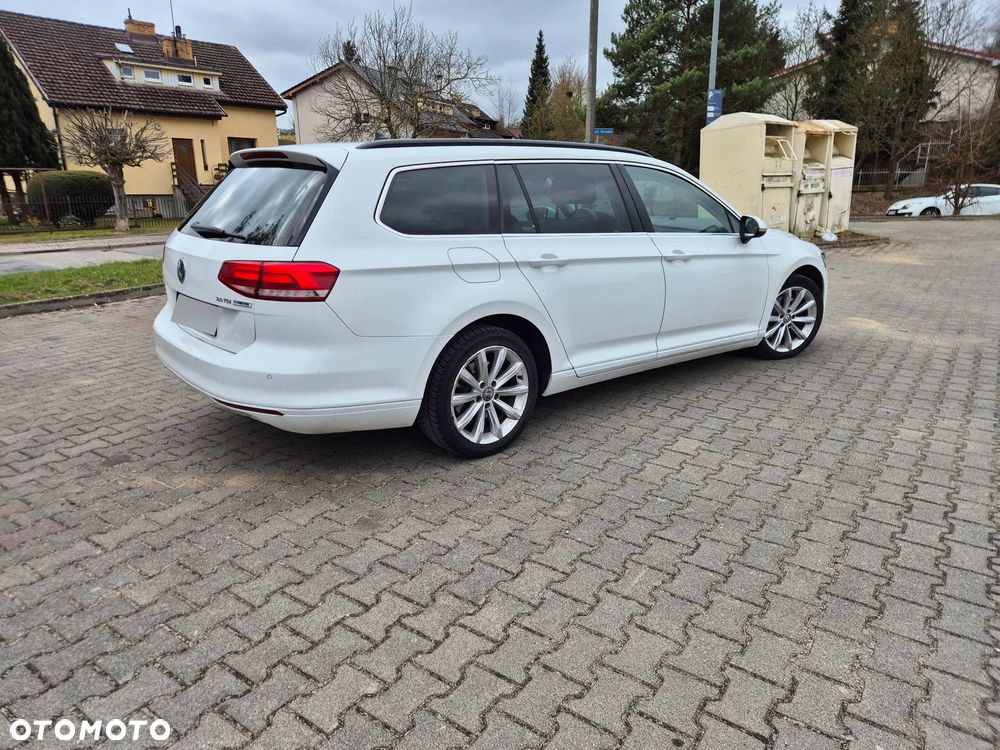 Volkswagen Passat 2.0 TDI SCR DSG Comfortline - 10
