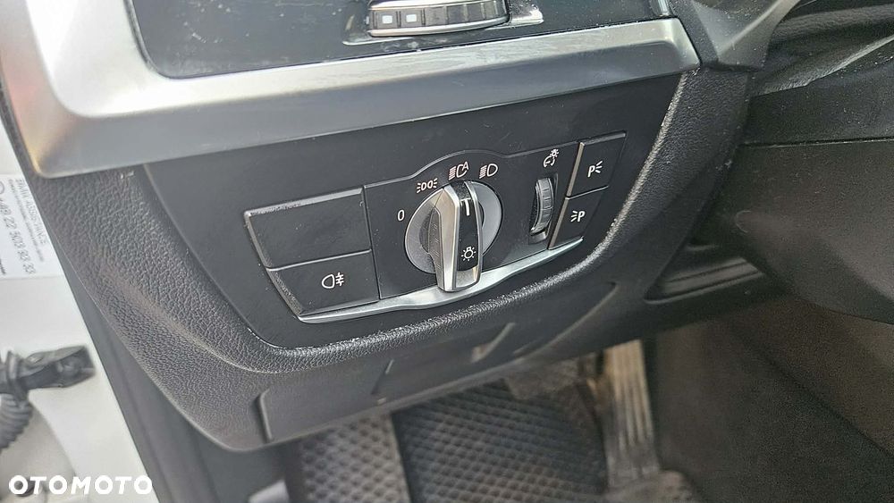 BMW X4 xDrive20d sport - 10