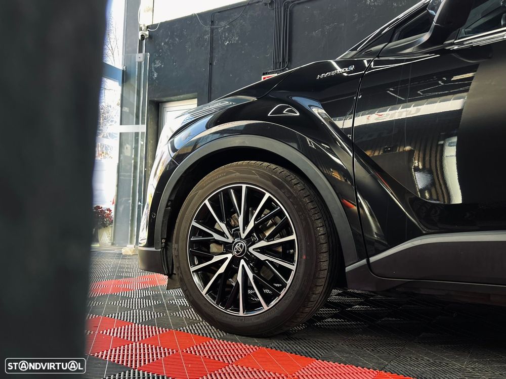 Toyota C-HR 1.8 HSD Exclusive+P.Luxury - 11