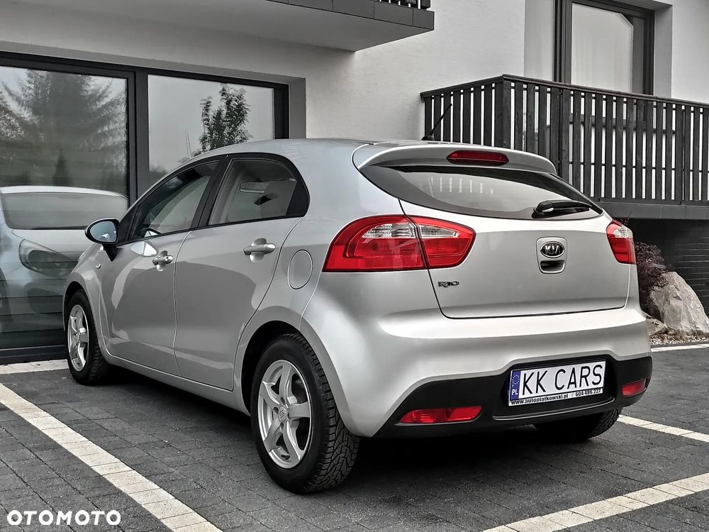 Kia Rio 2011 photo 5