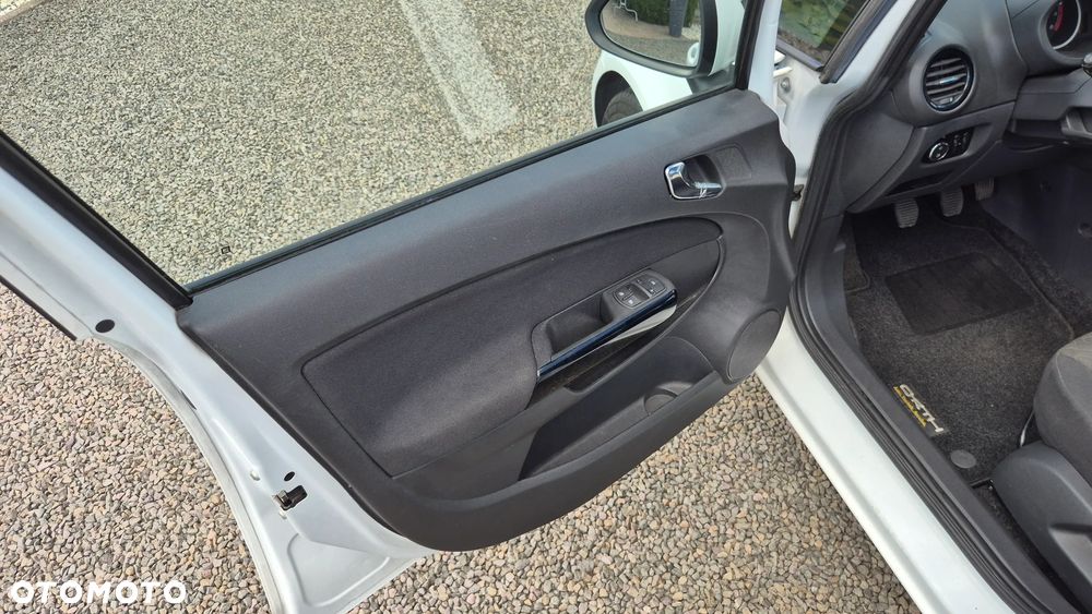 Opel Corsa 1.4 16V Active - 16