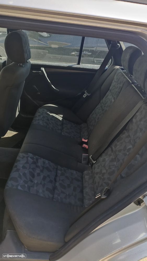 Mercedes-Benz C 220 - 12