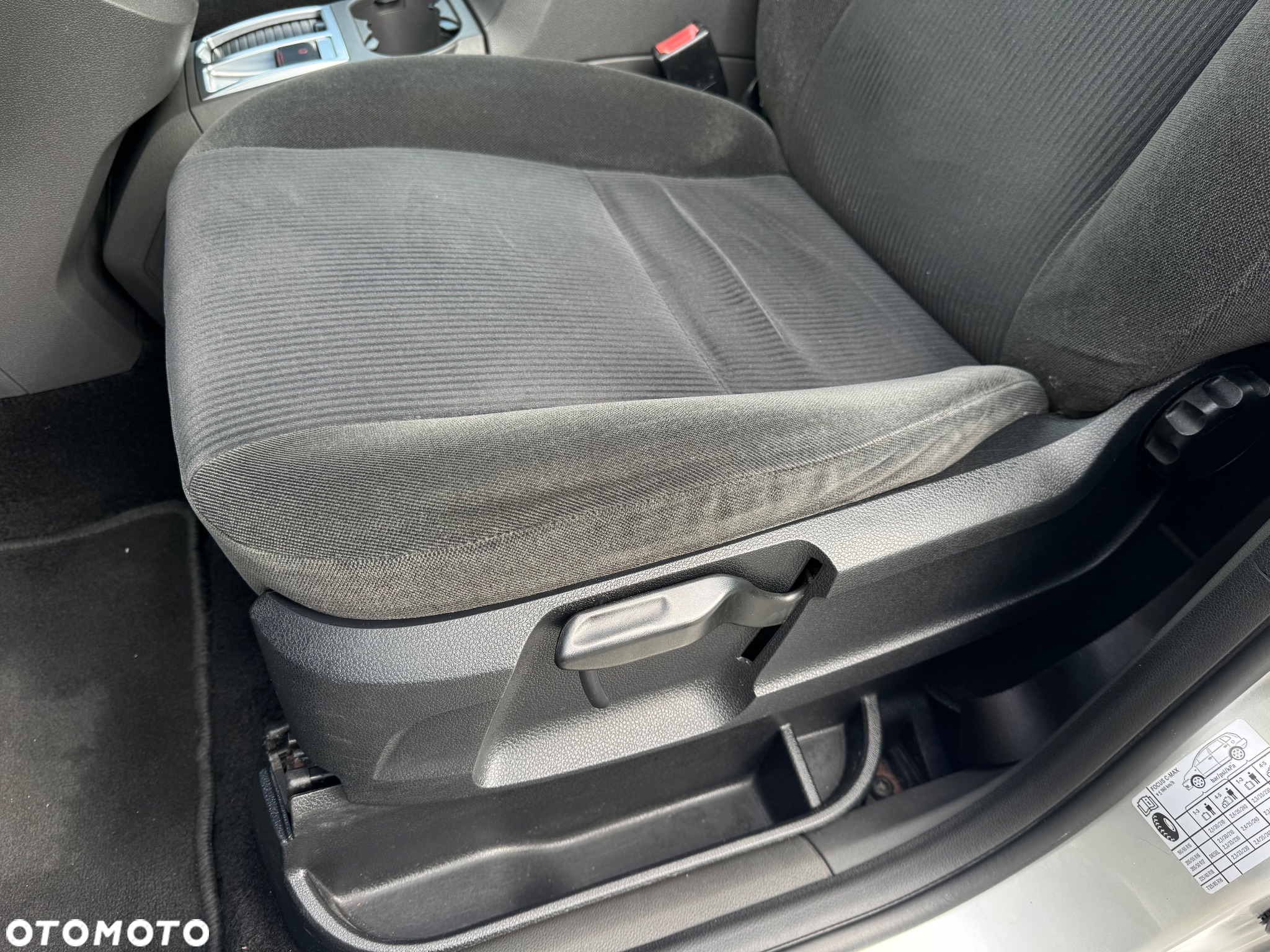 Ford Focus C-Max 1.6 TDCi Ambiente - 14
