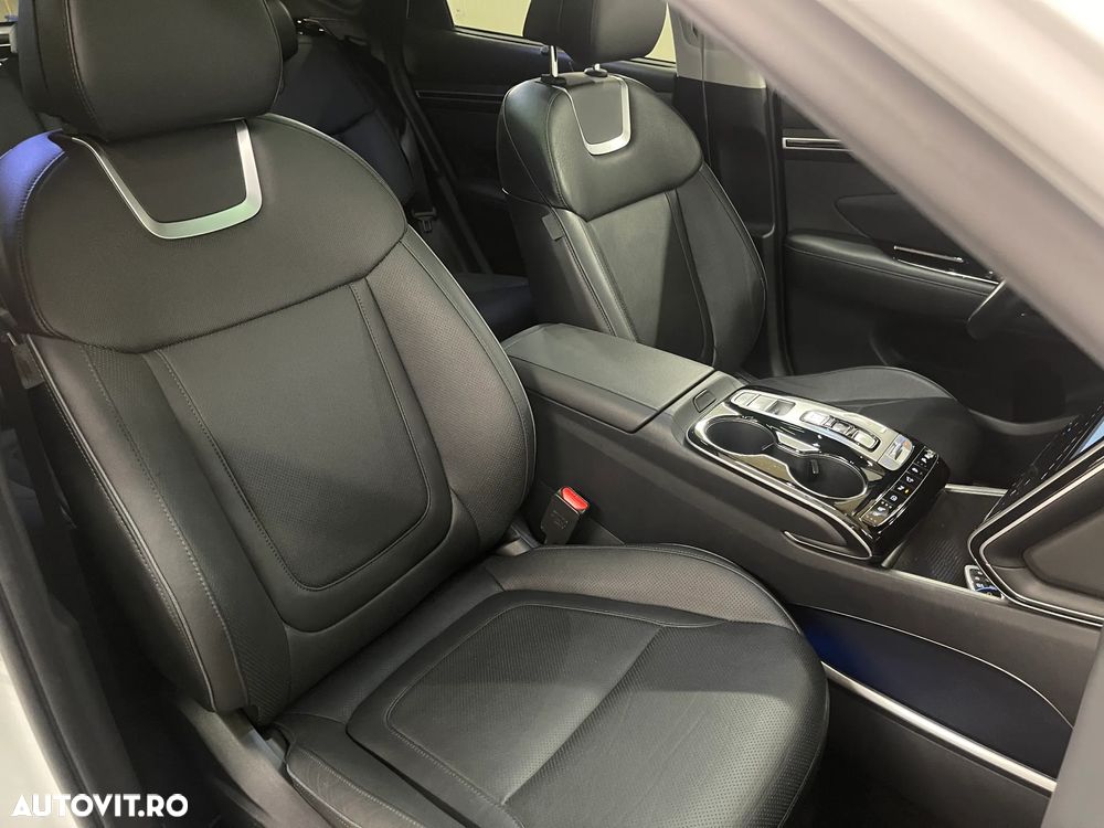 Hyundai Tucson 1.6 T-GDi Plug-in-Hybrid 4WD - 11