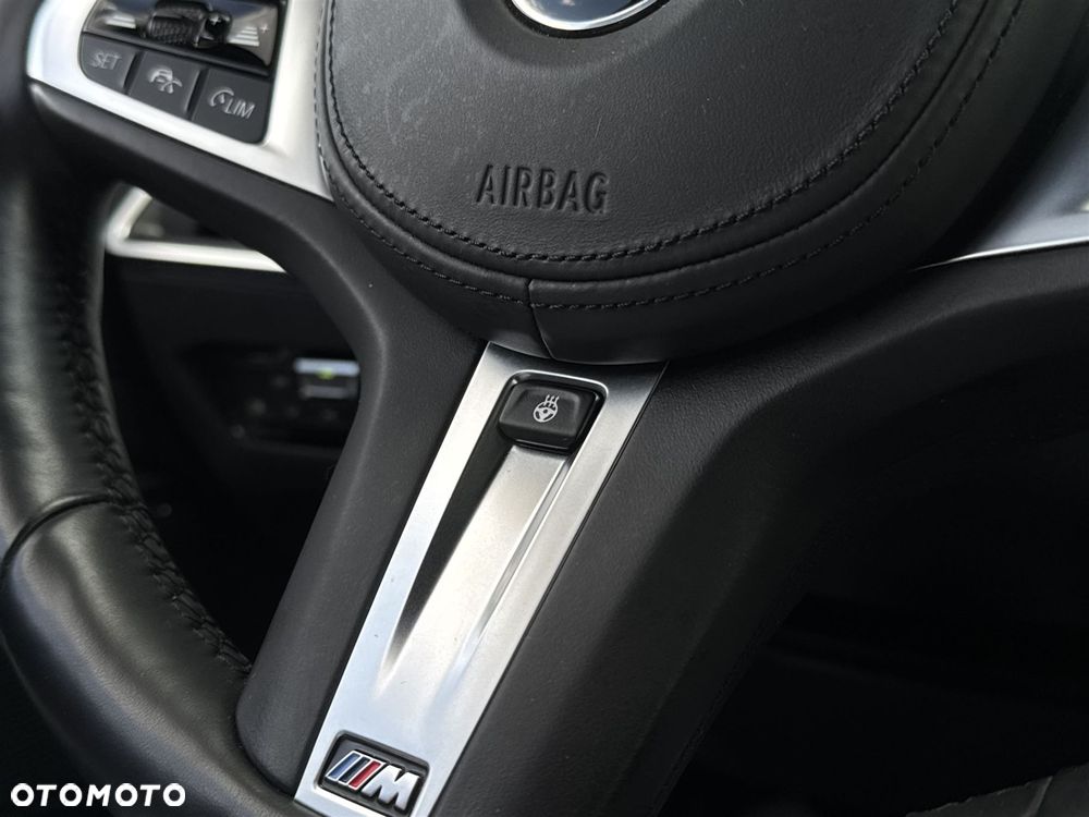 BMW Seria 3 320d xDrive - 11
