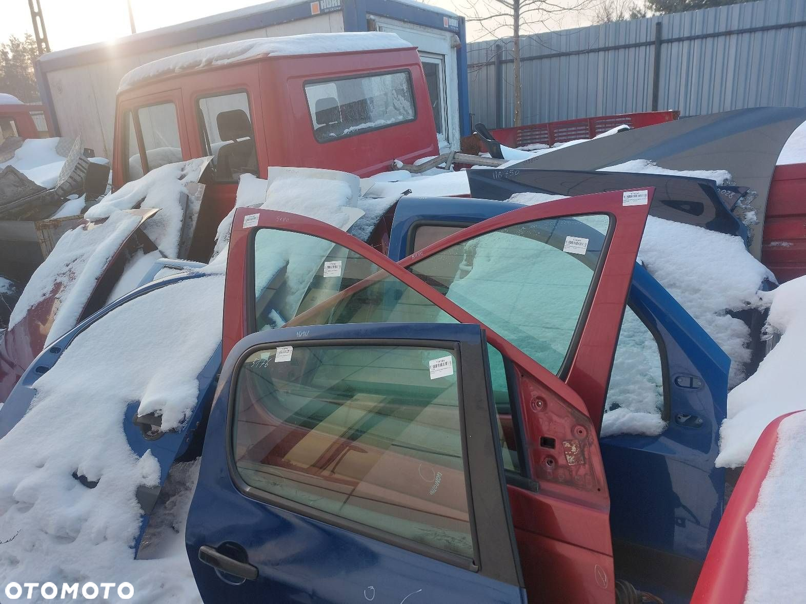 DRZWI KOMPLETNE PRAWY PRZÓD MERCEDES VANEO W414 3548 - 2