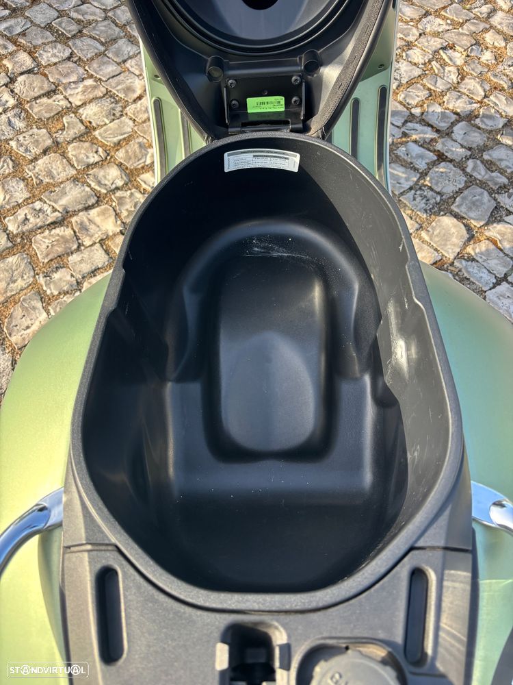 Vespa GTS Super Sei Giorni - 9