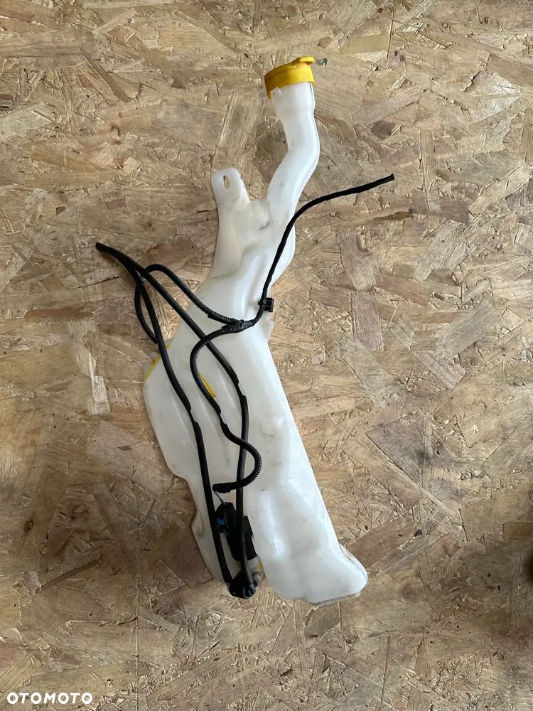 ZBIORNICZEK SPRYSKIWACZY RENAULT MEGANE IV 289100350R - 2