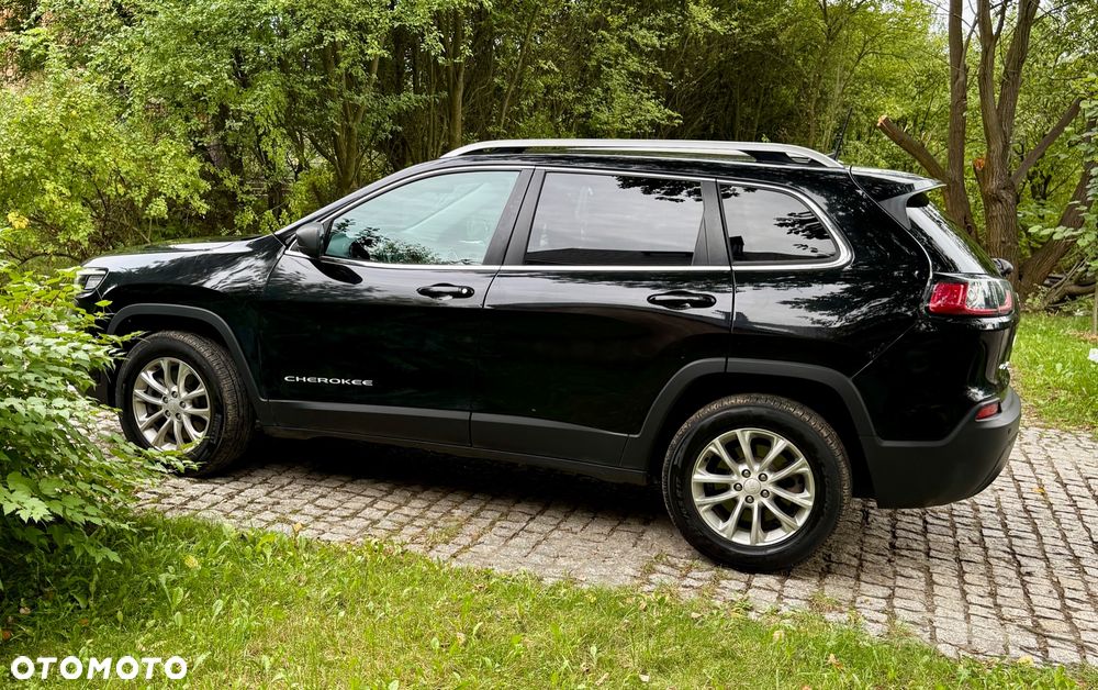 Jeep Cherokee - 5