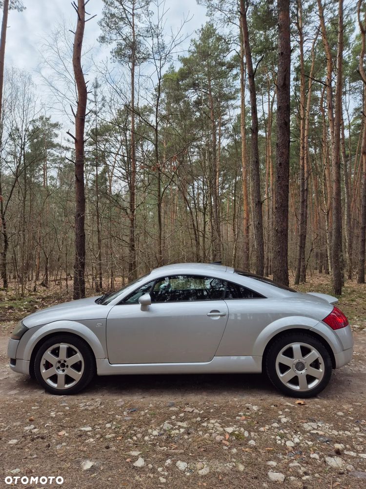 Audi TT Coupé 1.8T Quattro - 8