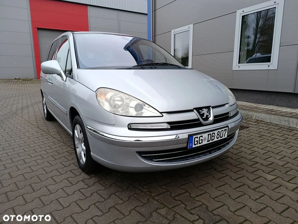 Peugeot 807 HDi 135 Family - 2