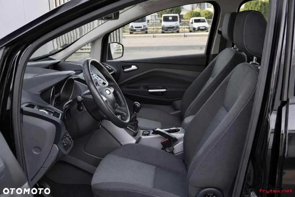 Ford Grand C-MAX - 17